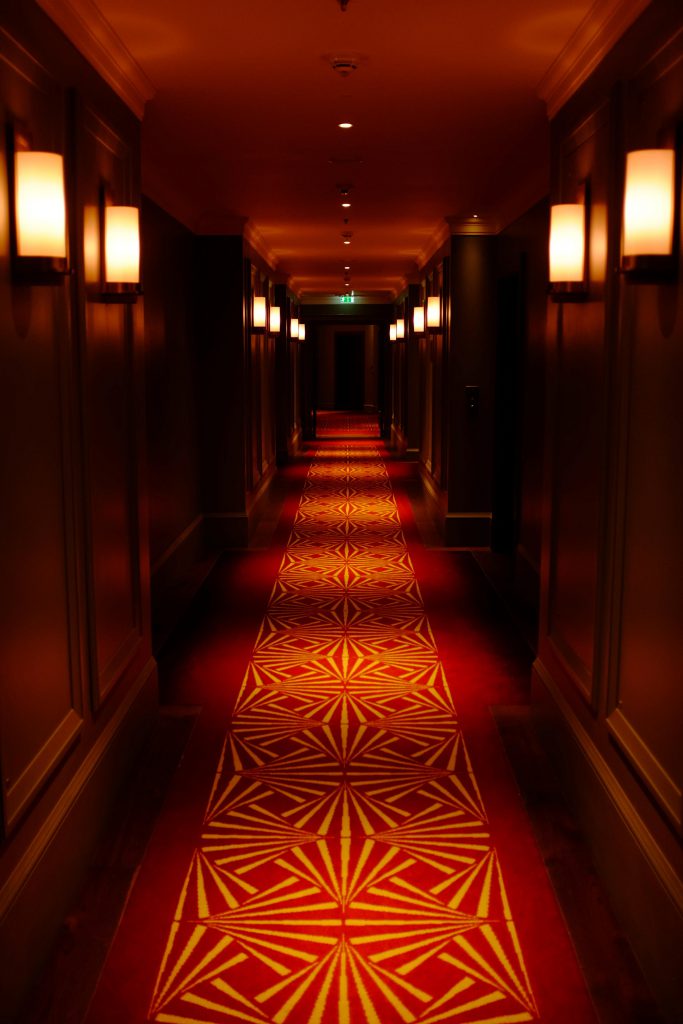 hotel rood tapijt